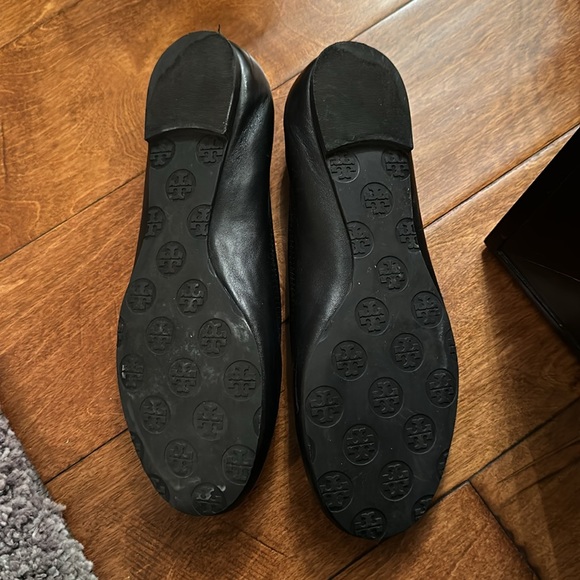 Tory Burch black size 8 flats - Picture 3 of 5